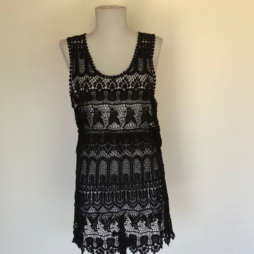 Forever 21 Lace Dressy Top